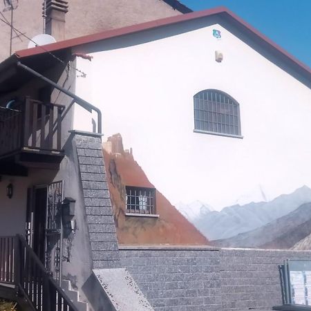 فيلا Casa Del Rustico, Indipendente Vista Sacra Con Dipinto Caprie المظهر الخارجي الصورة