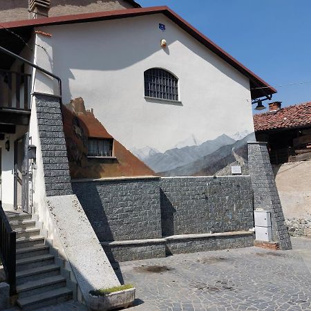 فيلا Casa Del Rustico, Indipendente Vista Sacra Con Dipinto Caprie المظهر الخارجي الصورة