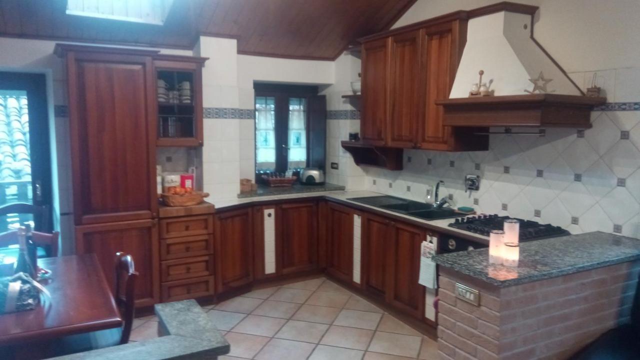فيلا Casa Del Rustico, Indipendente Vista Sacra Con Dipinto Caprie المظهر الخارجي الصورة