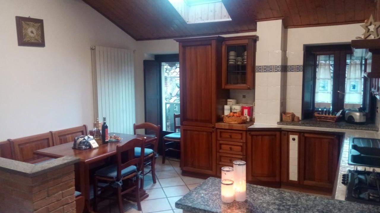 فيلا Casa Del Rustico, Indipendente Vista Sacra Con Dipinto Caprie المظهر الخارجي الصورة