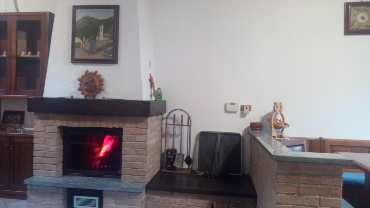 فيلا Casa Del Rustico, Indipendente Vista Sacra Con Dipinto Caprie المظهر الخارجي الصورة