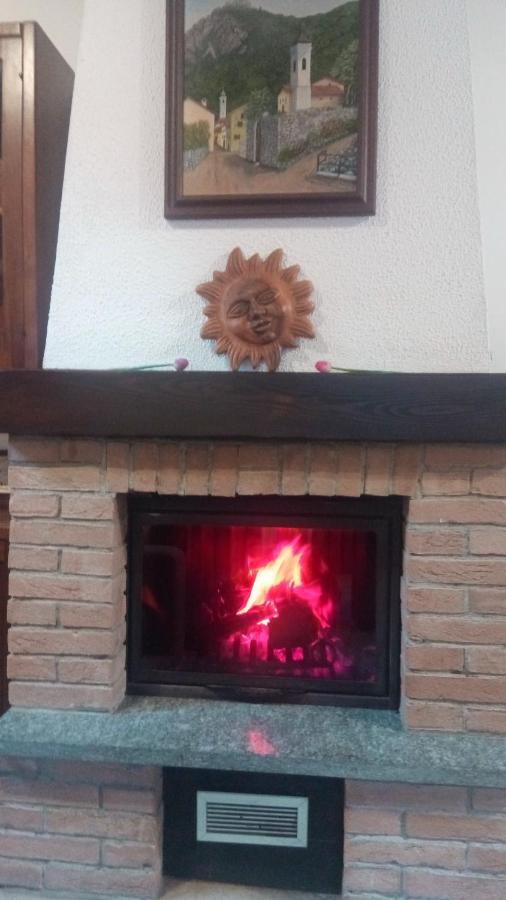 فيلا Casa Del Rustico, Indipendente Vista Sacra Con Dipinto Caprie المظهر الخارجي الصورة