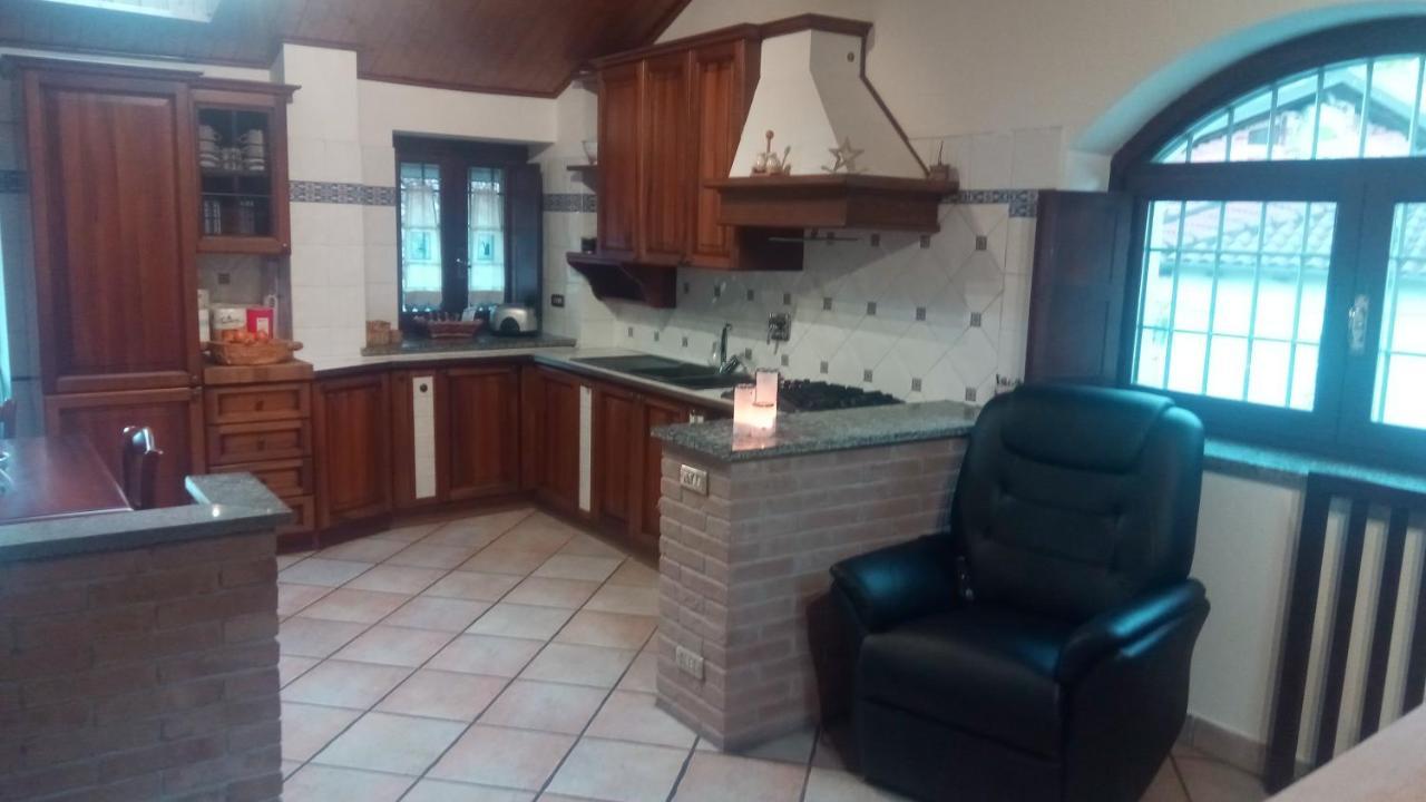 فيلا Casa Del Rustico, Indipendente Vista Sacra Con Dipinto Caprie المظهر الخارجي الصورة