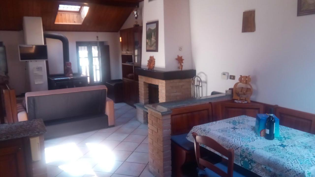 فيلا Casa Del Rustico, Indipendente Vista Sacra Con Dipinto Caprie المظهر الخارجي الصورة