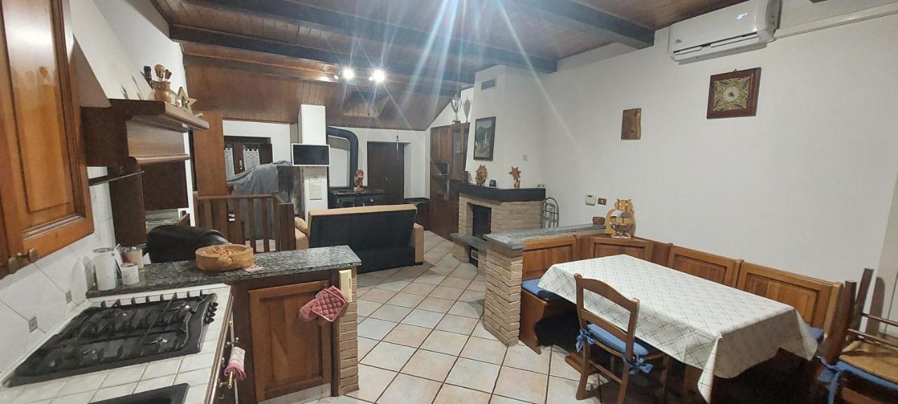 فيلا Casa Del Rustico, Indipendente Vista Sacra Con Dipinto Caprie المظهر الخارجي الصورة